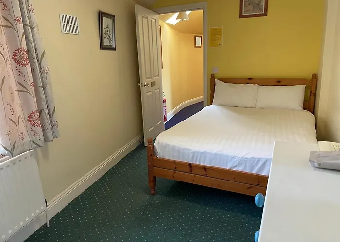 An Stor Townhouse Penzion Midleton